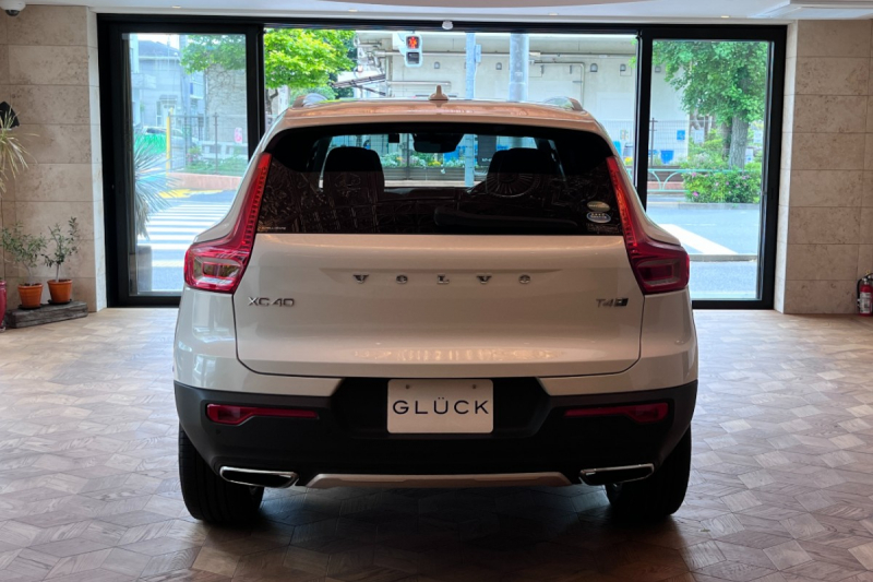 ボルボ XC40 中古車