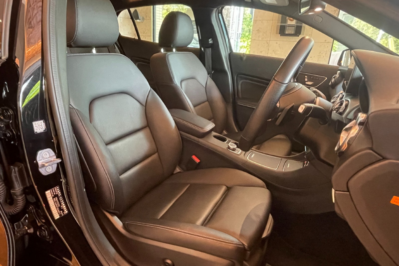 メルセデスベンツ GLA 中古車