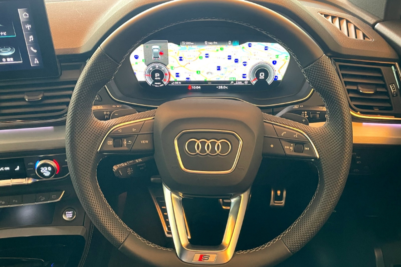 アウディ Q5 中古車