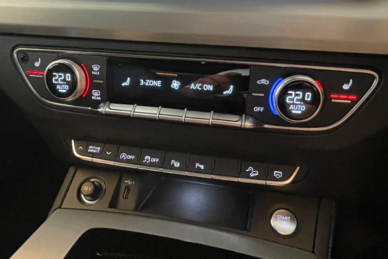 アウディ Q5 中古車