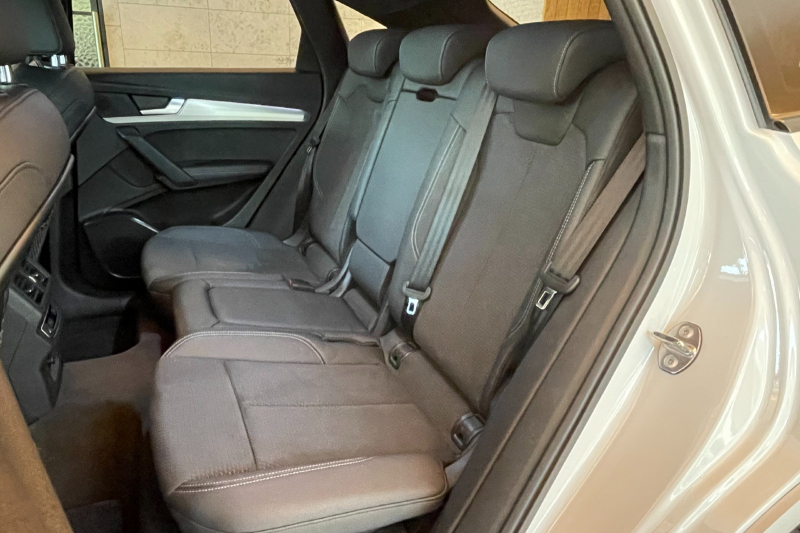 アウディ Q5 中古車