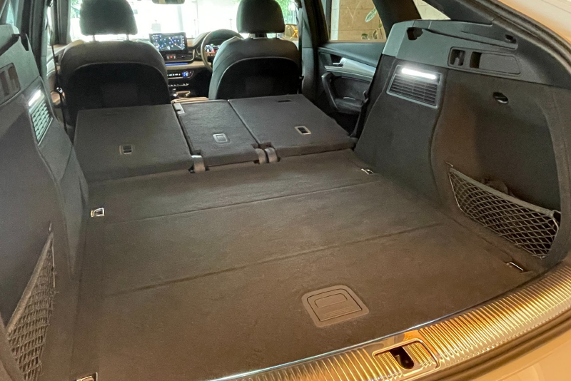 アウディ Q5 中古車