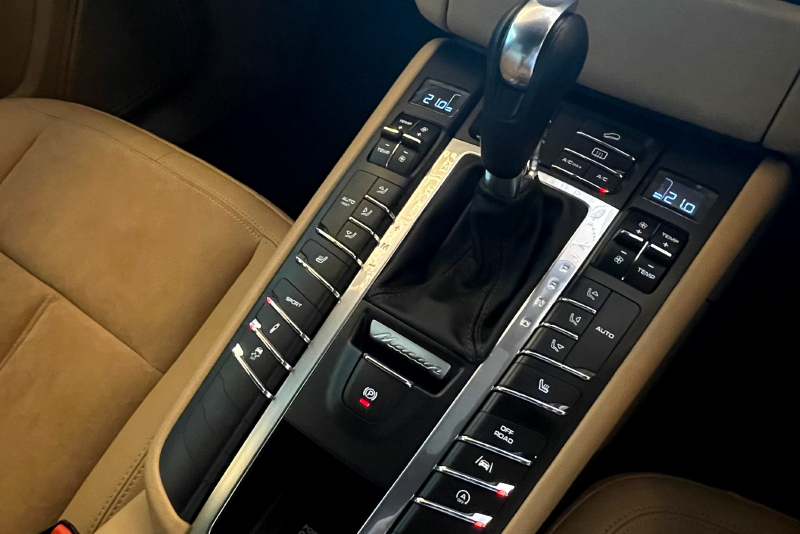 ポルシェ マカン 中古車