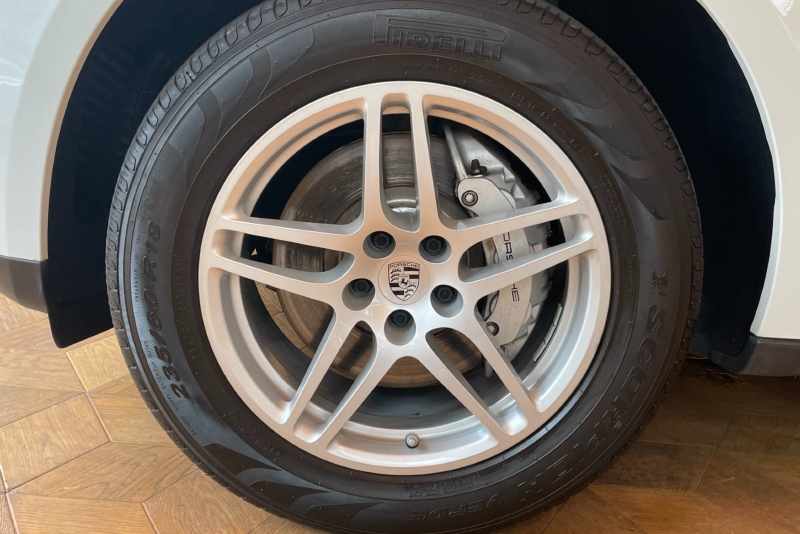 ポルシェ マカン 中古車