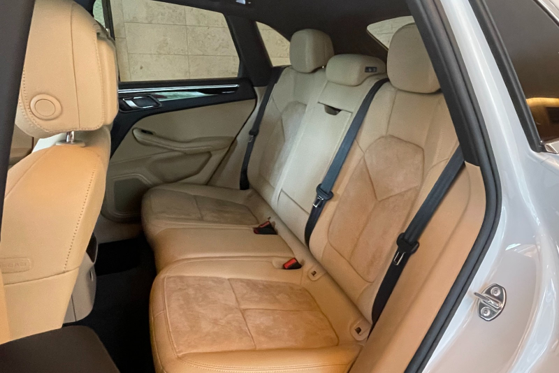 ポルシェ マカン 中古車