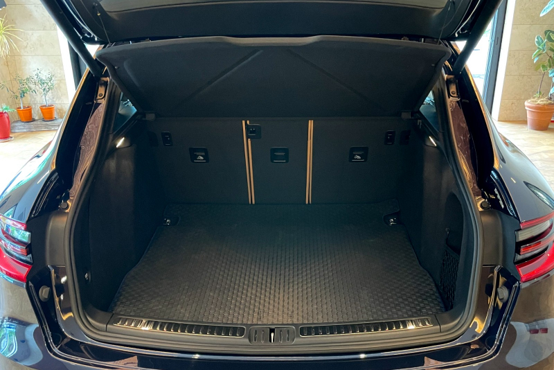 ポルシェ マカン 中古車