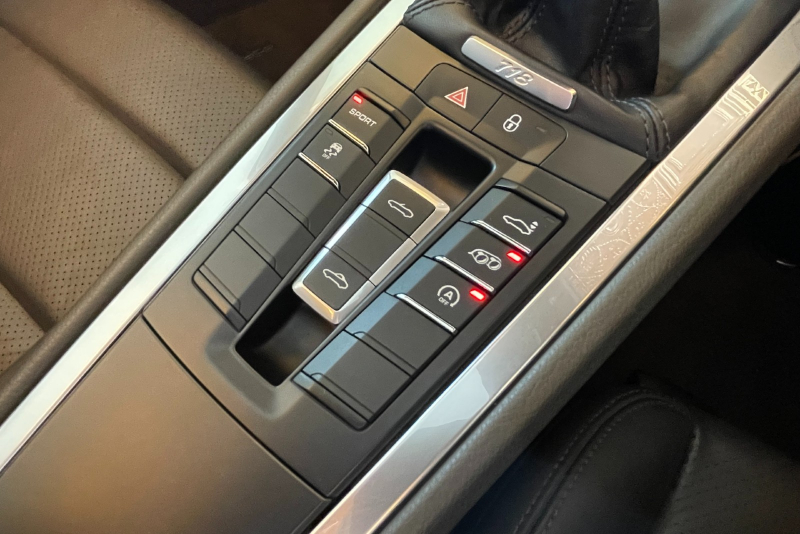 ポルシェ 718 ボクスター 中古車