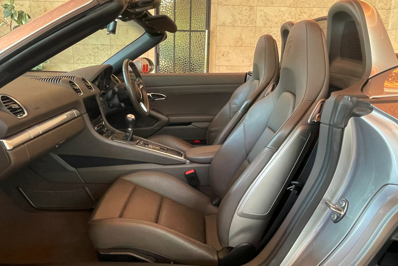 ポルシェ 718 ボクスター 中古車