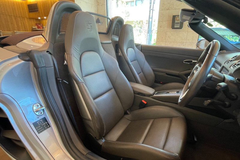 ポルシェ 718 ボクスター 中古車