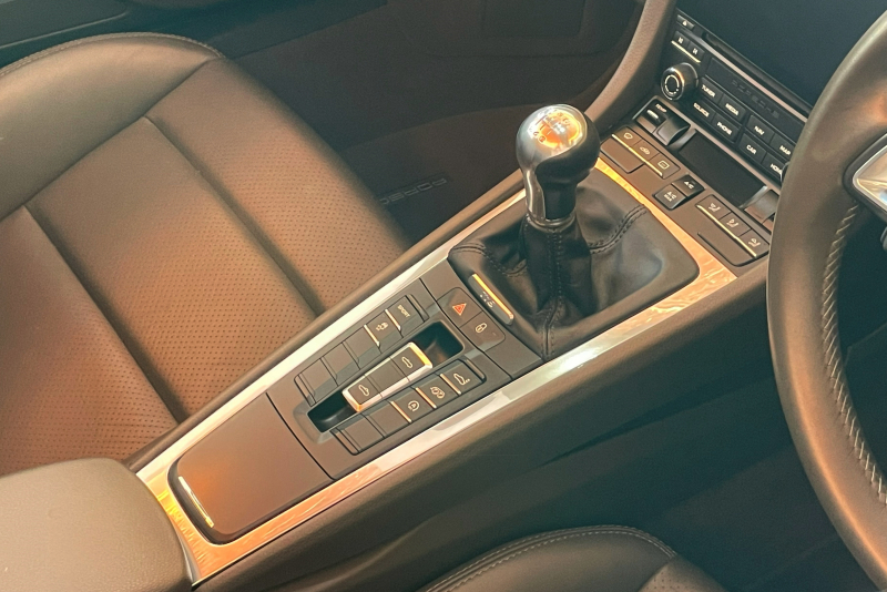 ポルシェ 718 ボクスター 中古車