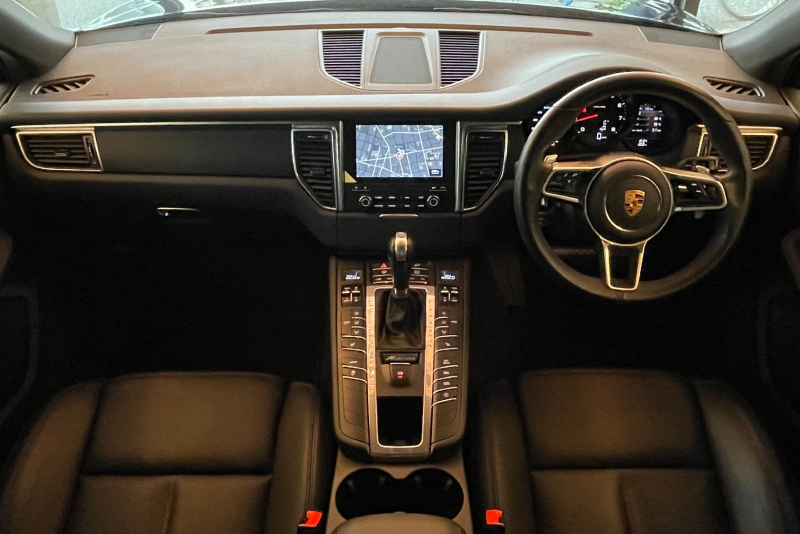 ポルシェ マカン 中古車