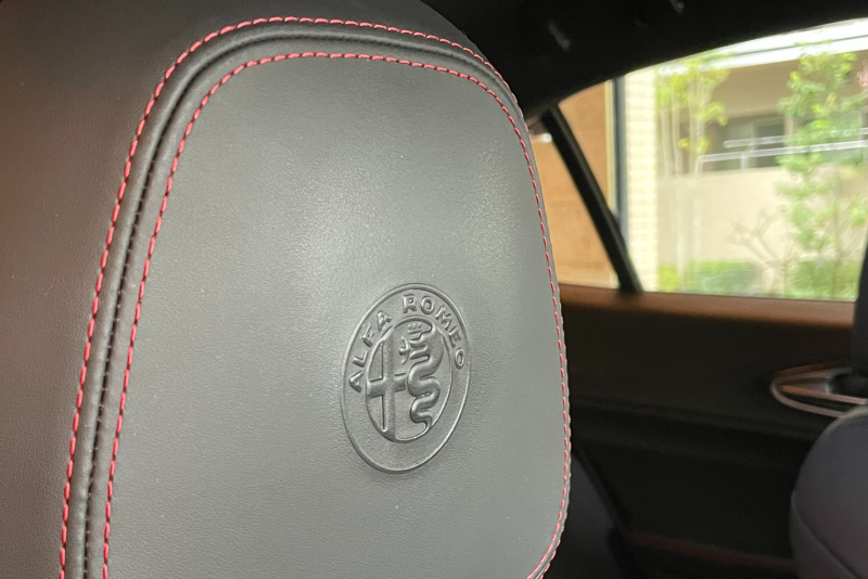 アルファロメオ ジュリア 中古車