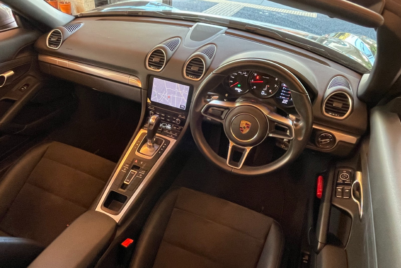 ポルシェ 718 ボクスター 中古車