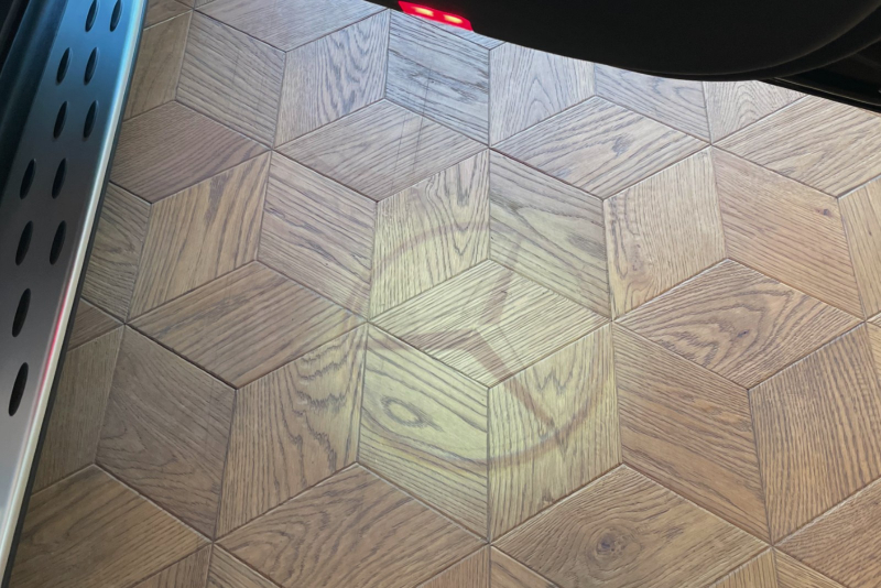 メルセデスベンツ EQC 中古車