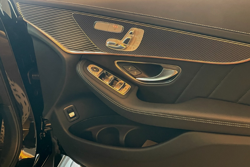 メルセデスベンツ EQC 中古車