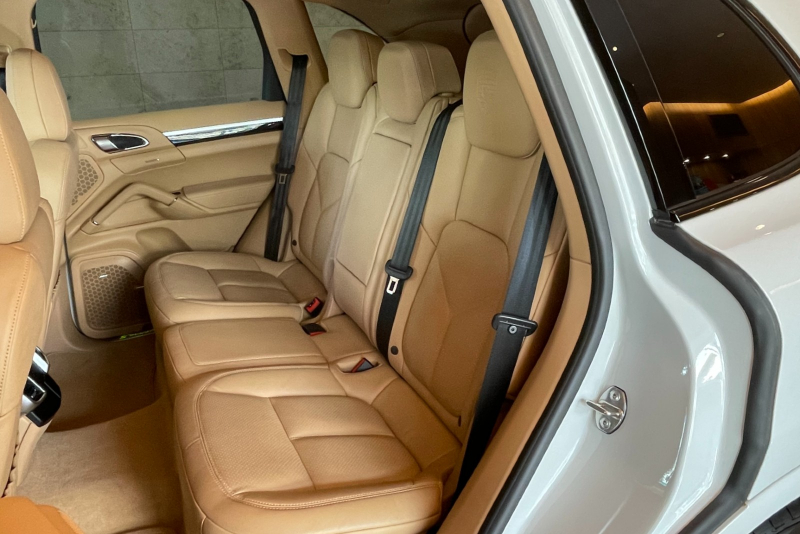 ポルシェ カイエン 中古車