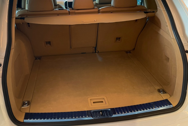 ポルシェ カイエン 中古車