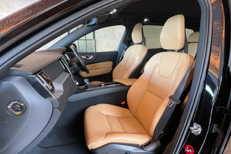 ボルボ XC60 中古車