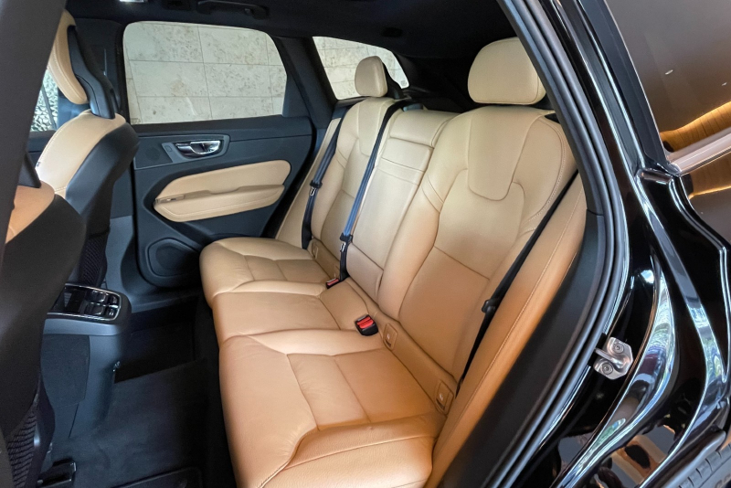 ボルボ XC60 中古車