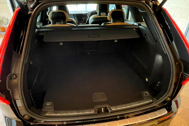 ボルボ XC60 中古車