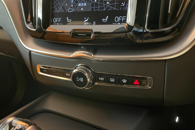 ボルボ XC60 中古車