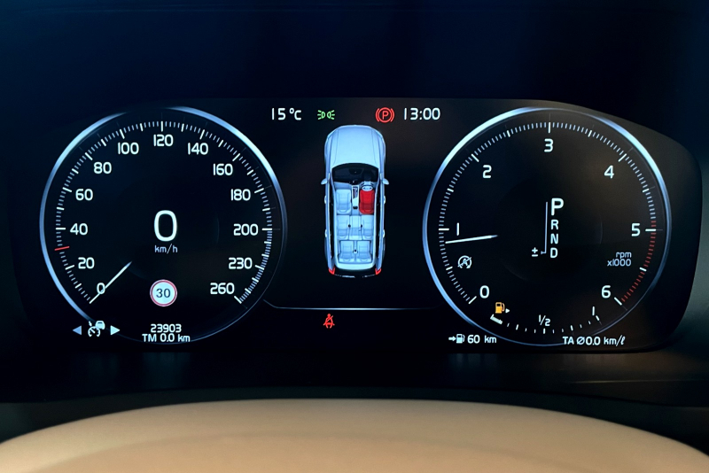 ボルボ XC90 中古車