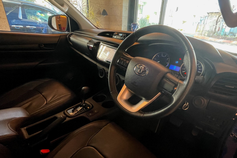 トヨタ ハイラックス 中古車