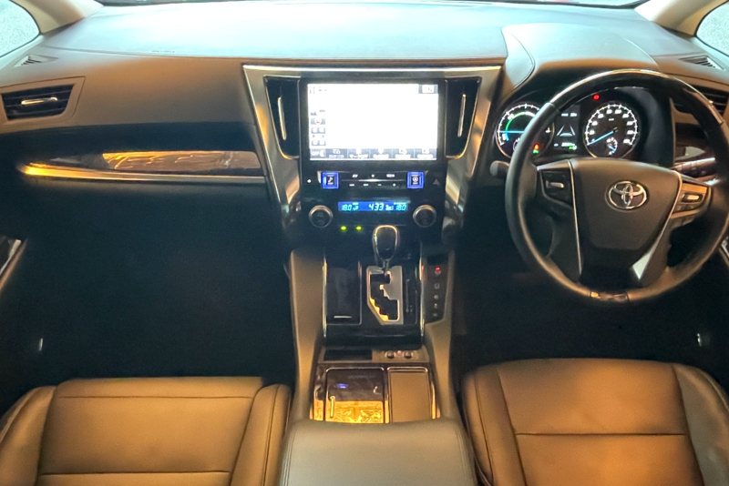 トヨタ アルファード 中古車