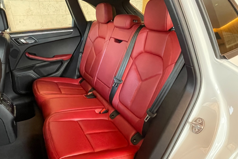 ポルシェ マカン 中古車