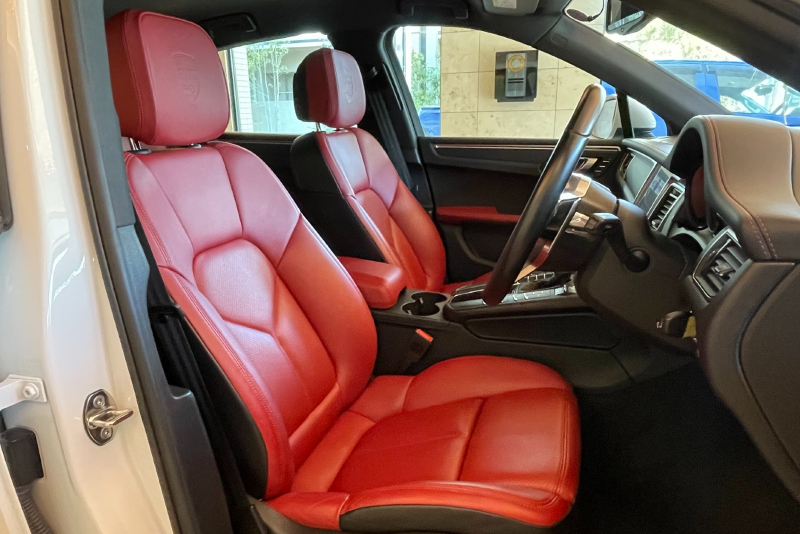 ポルシェ マカン 中古車