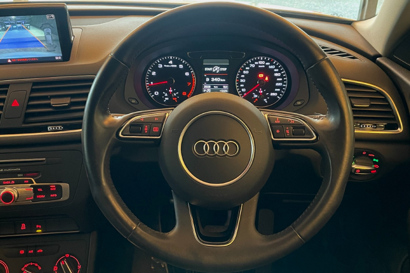 アウディ Q3 中古車