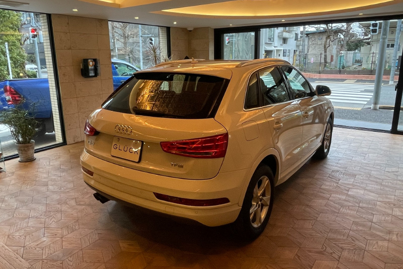 アウディ Q3 中古車