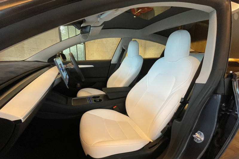 テスラ モデル3 中古車