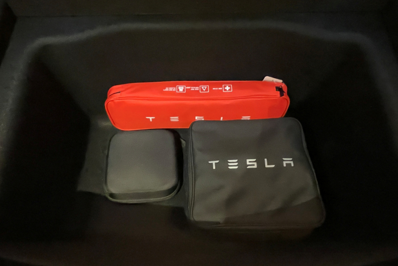 テスラ モデル3 中古車