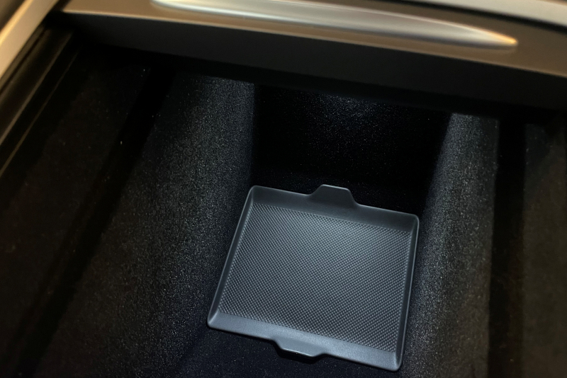 テスラ モデル3 中古車