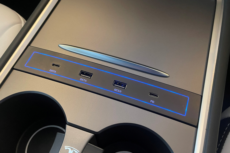 テスラ モデル3 中古車