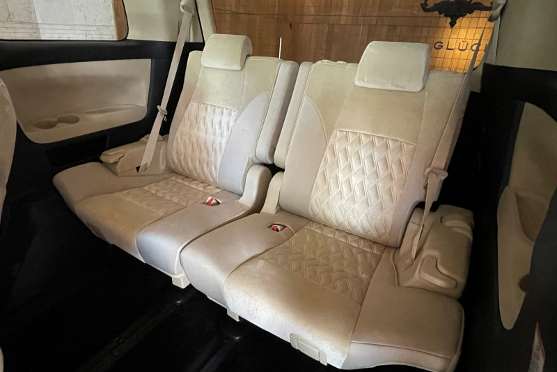 トヨタ アルファード ハイブリッド 中古車