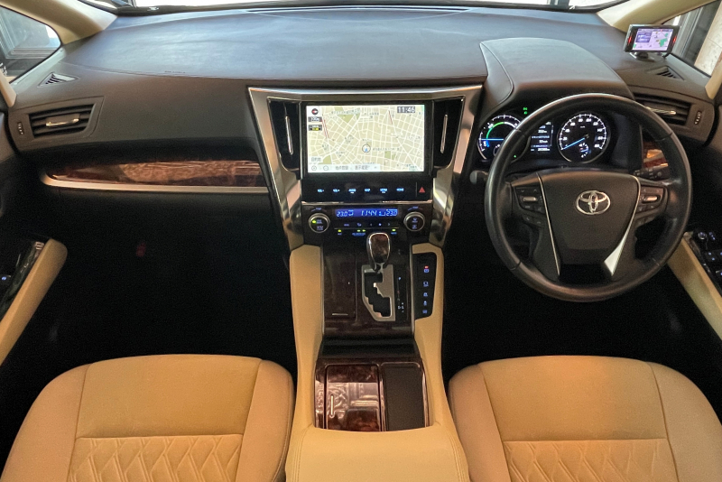 トヨタ アルファード ハイブリッド 中古車