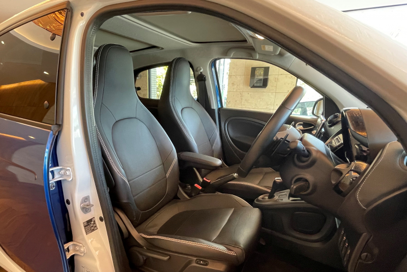 スマート フォーフォー 中古車