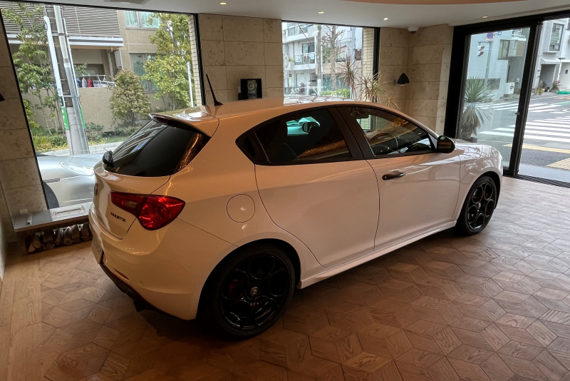 アルファロメオ ジュリエッタ 中古車