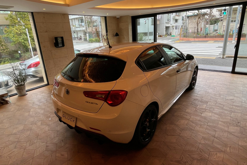 アルファロメオ ジュリエッタ 中古車