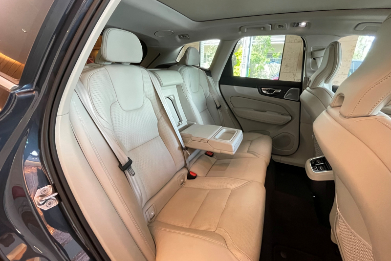 ボルボ XC60 中古車