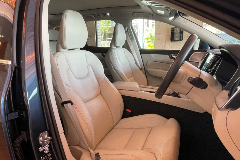 ボルボ XC60 中古車