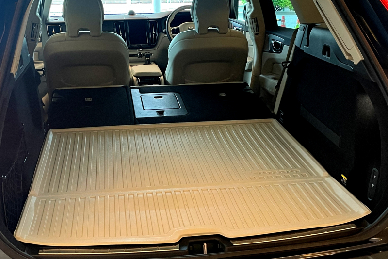 ボルボ XC60 中古車