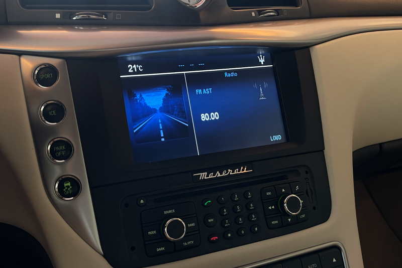 マセラティ グランツーリズモ 中古車