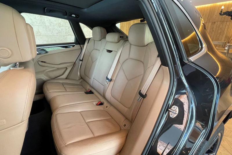 ポルシェ マカン 中古車