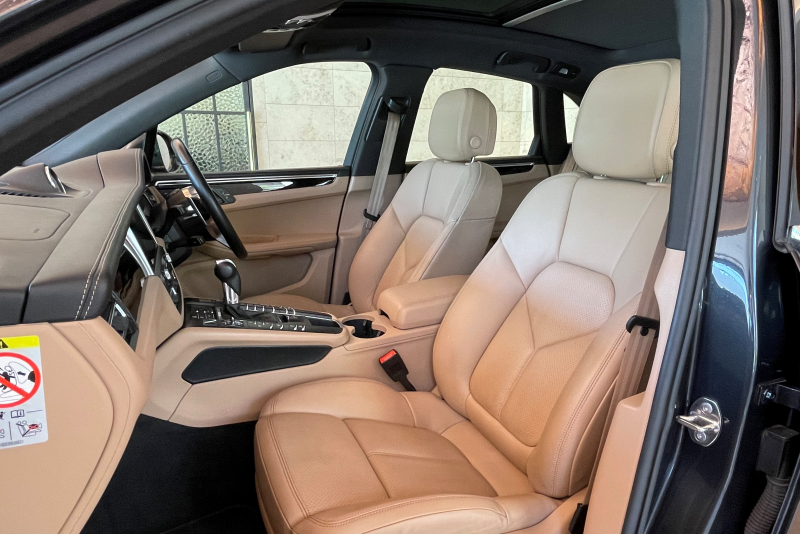 ポルシェ マカン 中古車