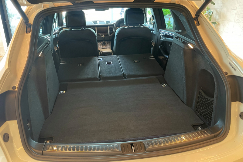 ポルシェ マカン 中古車