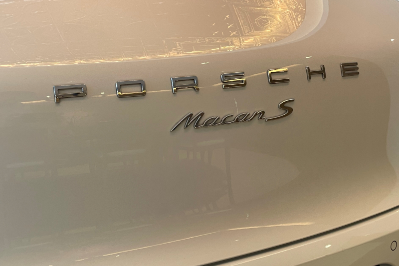 ポルシェ マカン 中古車