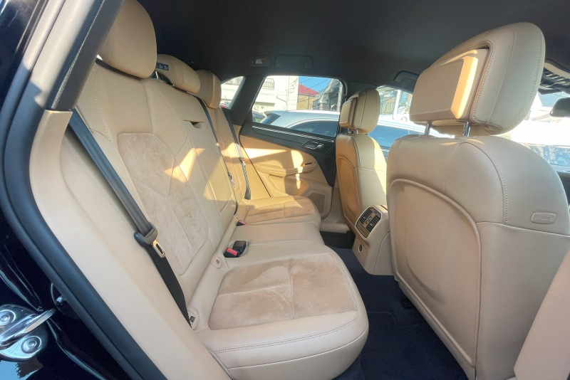 ポルシェ マカン 中古車